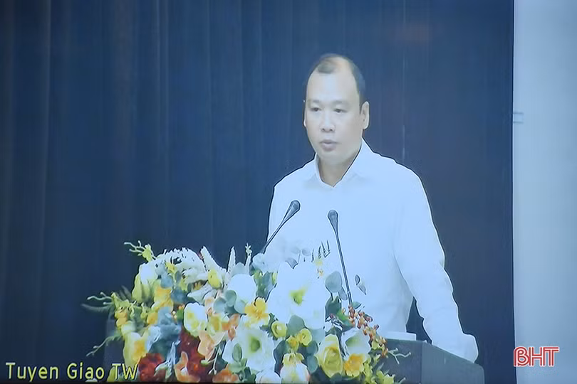 Tuyên truyền đa dạng, toàn diện các nội dung thực hiện nhiệm vụ chính trị và phòng, chống dịch Covid-19
