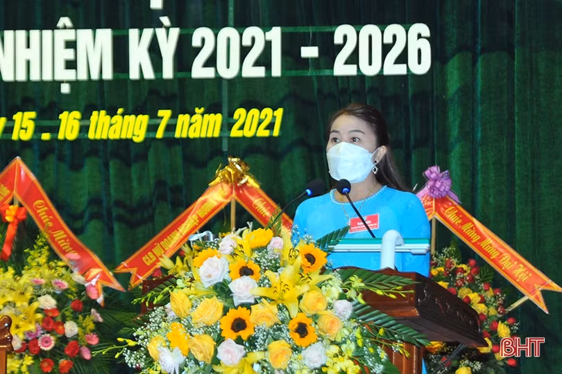 Bà Trương Thị Hằng tái cử Chủ tịch Hội LHPN huyện Hương Khê