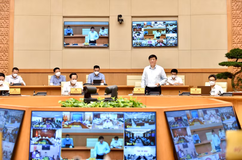Thủ tướng triệu tập hội nghị trực tuyến với 27 tỉnh, thành phía Nam về phòng chống COVID-19