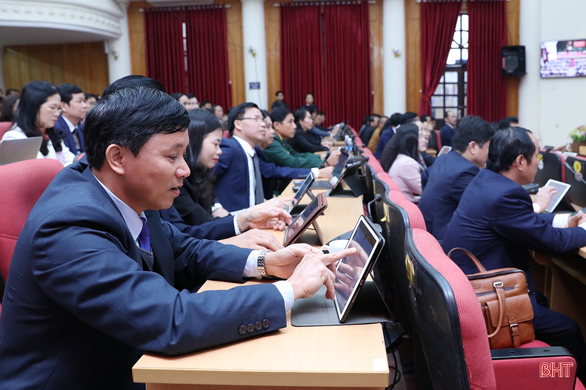 Kỳ họp thứ 18, HĐND tỉnh Hà Tĩnh: Gửi đến cử tri và Nhân dân thông điệp của quyết tâm và hành động