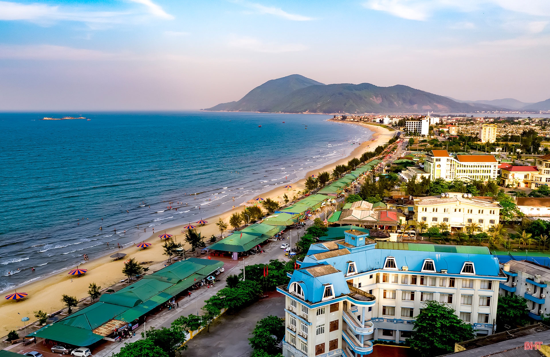 Độc đáo biển Hà Tĩnh