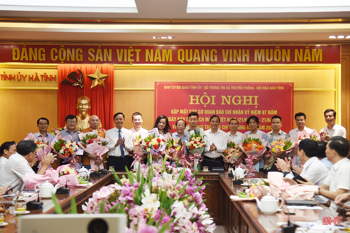 Báo chí tiếp tục đồng hành, chung sức xây dựng Hà Tĩnh ngày càng phát triển