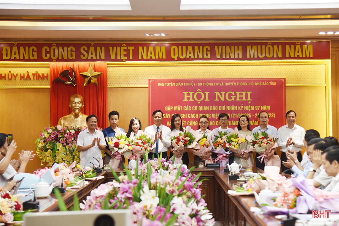 Báo chí tiếp tục đồng hành, chung sức xây dựng Hà Tĩnh ngày càng phát triển