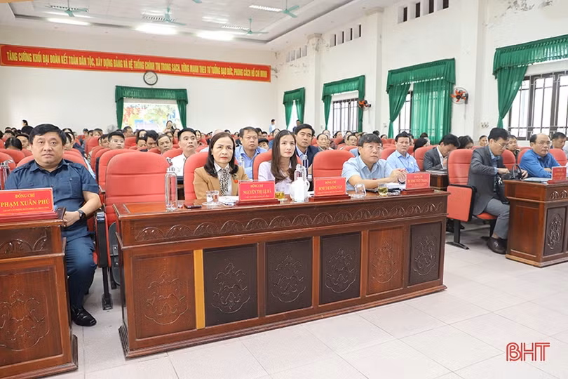 Cử tri các địa phương kiến nghị nhiều vấn đề bức thiết tại cơ sở