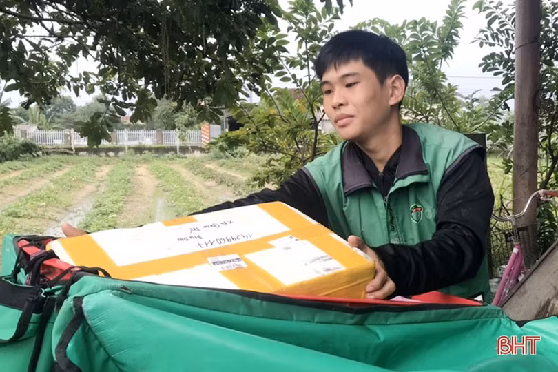 Viết đơn tình nguyện nhập ngũ, tiếp bước cha anh lên đường bảo vệ Tổ quốc