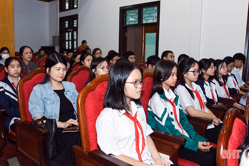 TP Hà Tĩnh phát động “Ngày Chủ nhật không dạy thêm, học thêm”