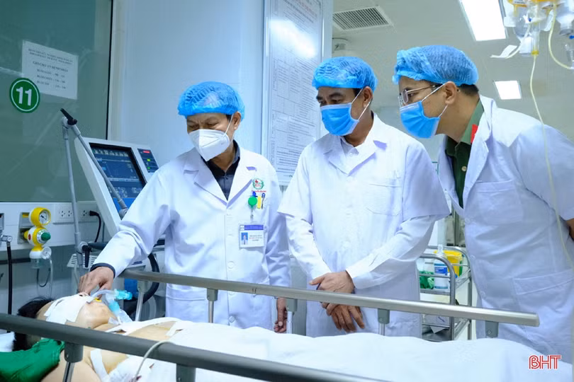 Xót thương Đại úy Trần Trung Hiếu