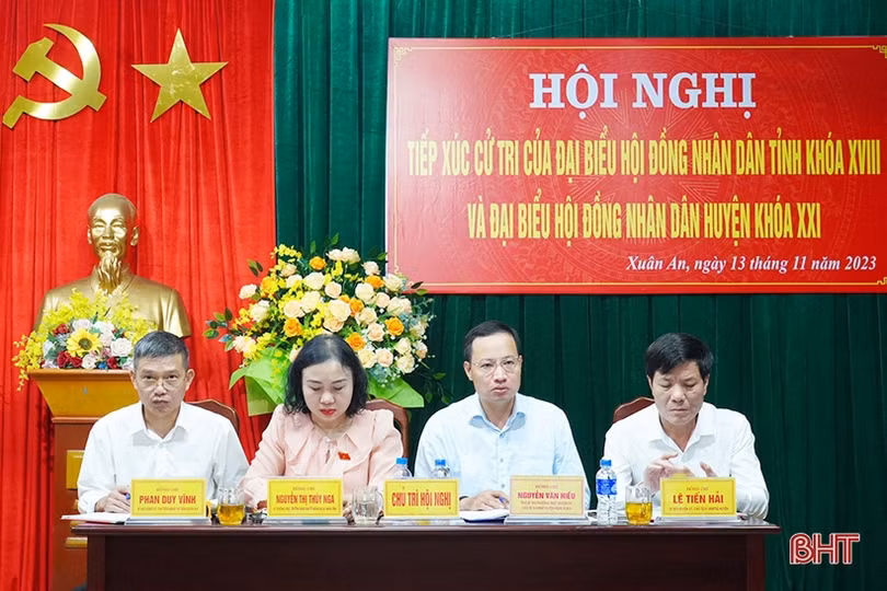 Cử tri đề nghị đẩy nhanh việc cấp đổi giấy chứng nhận quyền sử dụng đất