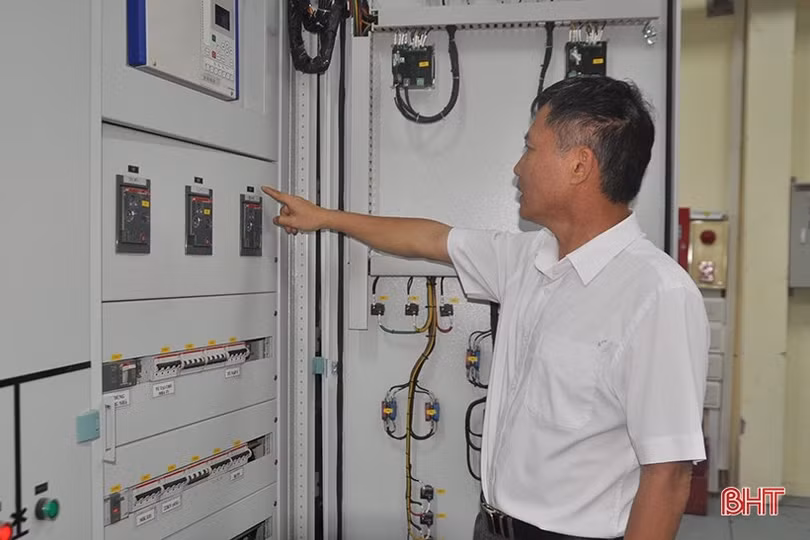 Người thầy ở Đội Quản lý, vận hành lưới điện cao thế Hà Tĩnh