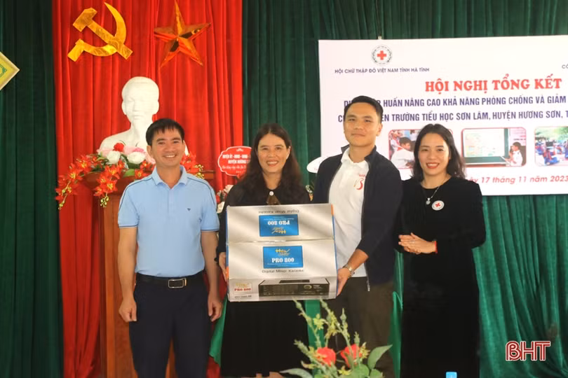 Trang bị nhiều kỹ năng ứng phó thiên tai cho học sinh Hương Sơn