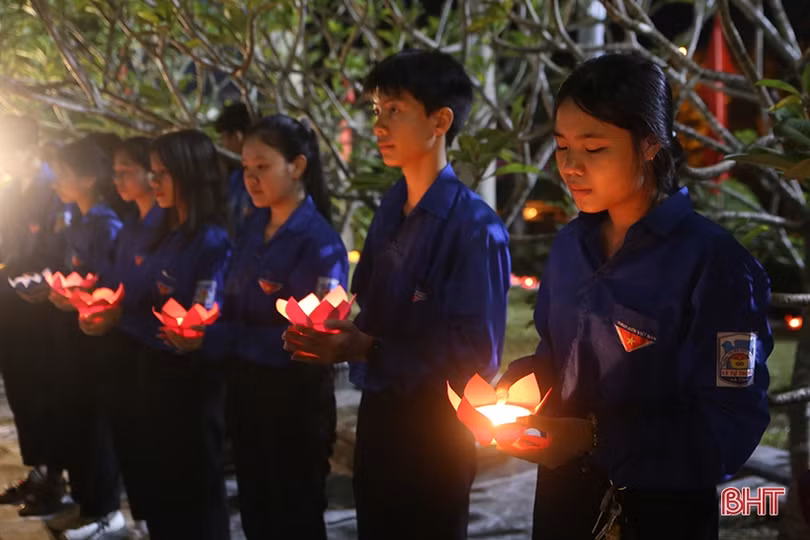 Thắp nến tri ân tưởng niệm 92 năm ngày hi sinh của anh hùng Lý Tự Trọng