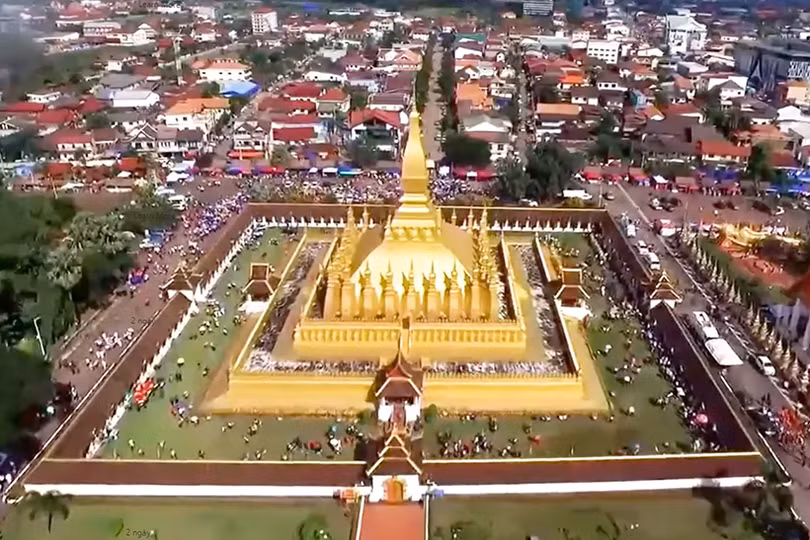 Diện mạo mới của Thủ đô Vientiane trước thềm lễ hội That Luang