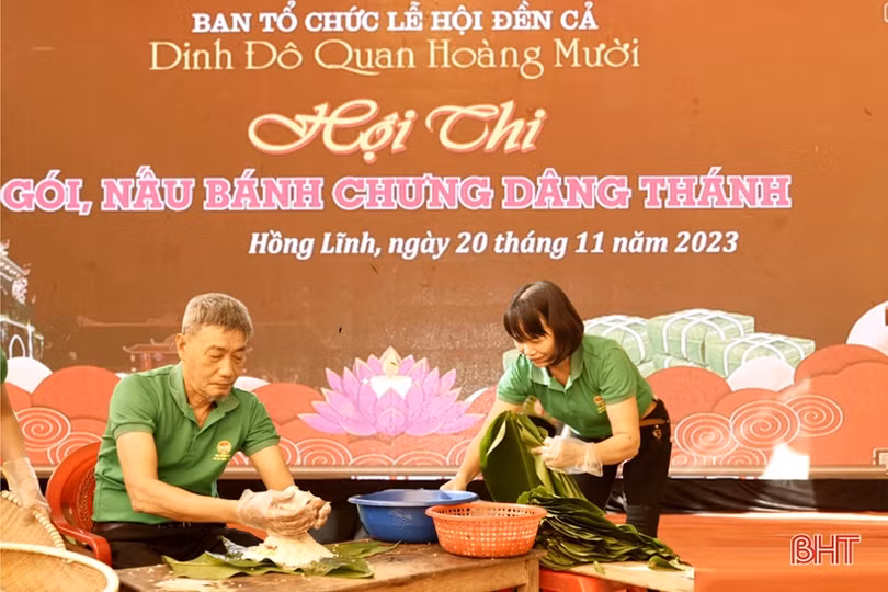 6 đội đua tài gói bánh chưng dâng Thánh tại lễ hội đền Cả