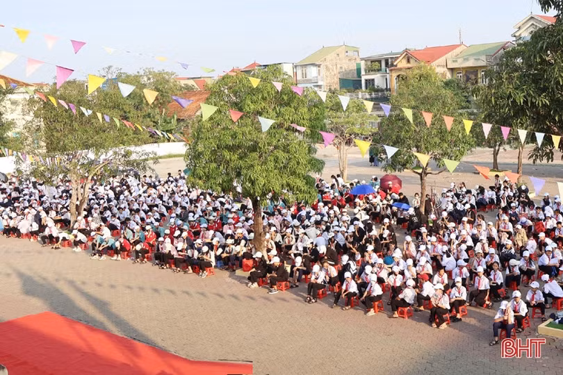 Đối thoại để tư vấn sức khỏe sinh sản vị thành niên