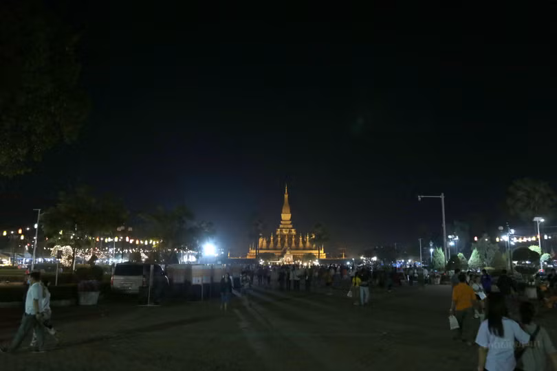 Diện mạo mới của Thủ đô Vientiane trước thềm lễ hội That Luang
