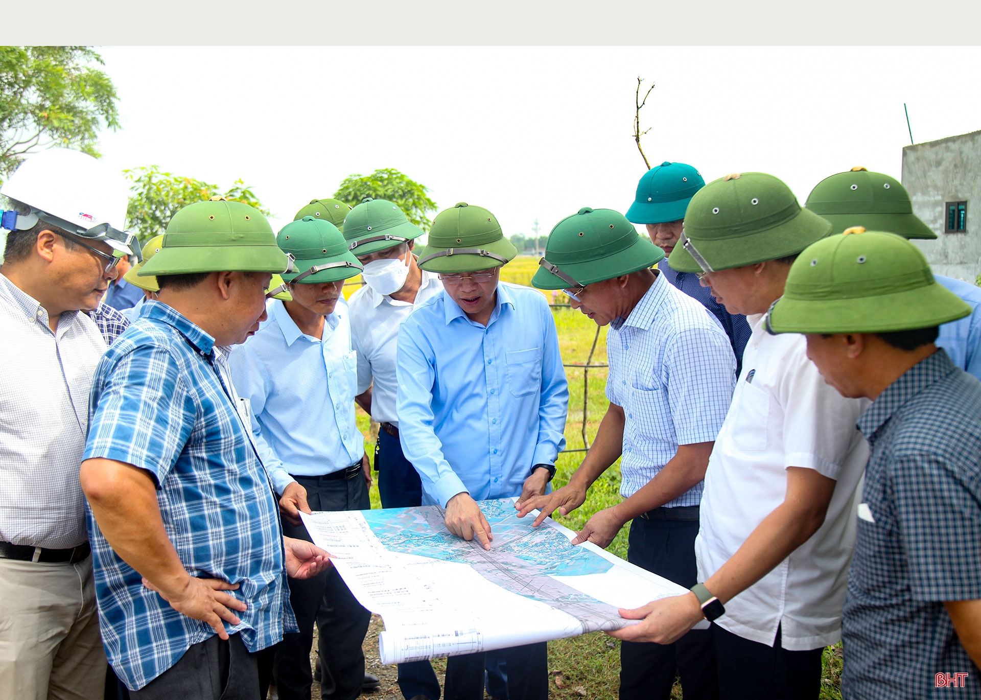 Dồn sức thực hiện, sớm bàn giao mặt bằng dự án cao tốc Bắc - Nam qua Hà Tĩnh đúng tiến độ (Bài 1): Dấu ấn cuộc cách mạng mới trong giải phóng mặt bằng