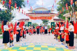 Hơn 365.000 học sinh Hà Tĩnh trở lại trường, chuẩn bị cho năm học mới