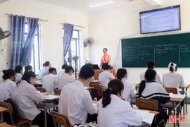 Hà Tĩnh quy định thời hạn điều động giáo viên trong cơ sở giáo dục công lập