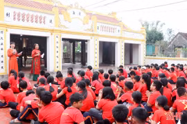 Đưa dân ca vào trường học ở vùng di sản Trường Lưu