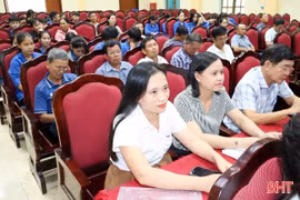 Trường Lưu phối hợp tổ chức phiên giao dịch việc làm