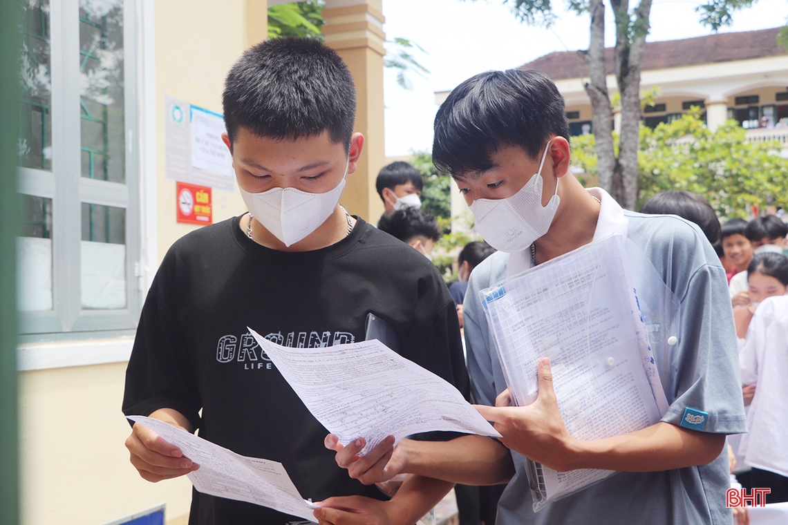 Ngày thi đầu Kỳ thi vào lớp 10 ở Hà Tĩnh: An toàn, nghiêm túc!