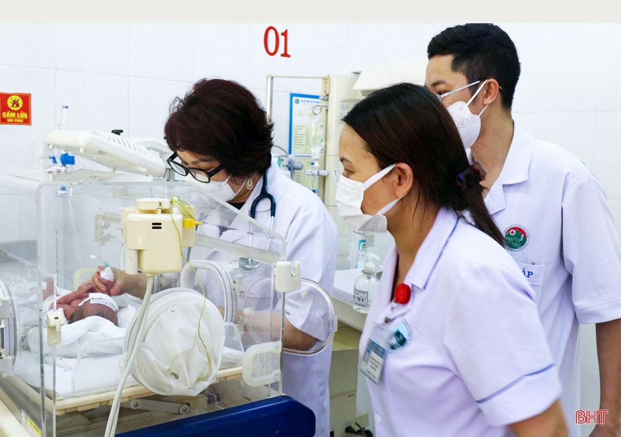 Bác sỹ rời cơ sở y tế công và thách thức về bài toán nhân lực (Bài cuối): Cần thêm những “thỏi nam châm” để “giữ chân” người tài