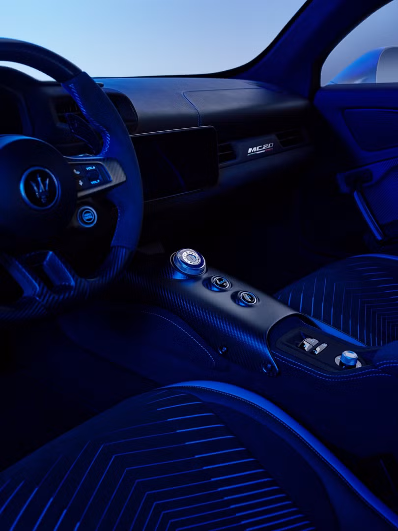 Khám phá siêu xe Maserati MC20 hoàn toàn mới vừa ra mắt