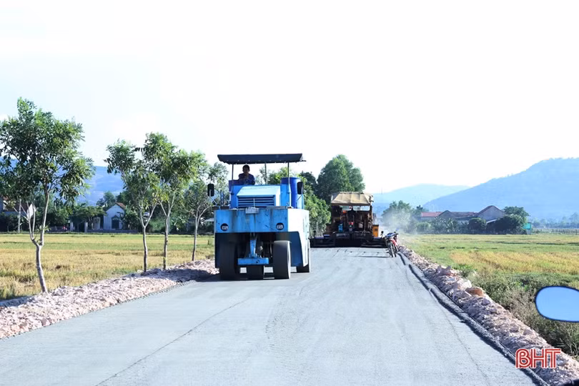 Lòng dân đồng thuận, xã miền núi Hà Tĩnh quyết bứt phá xây dựng NTM nâng cao