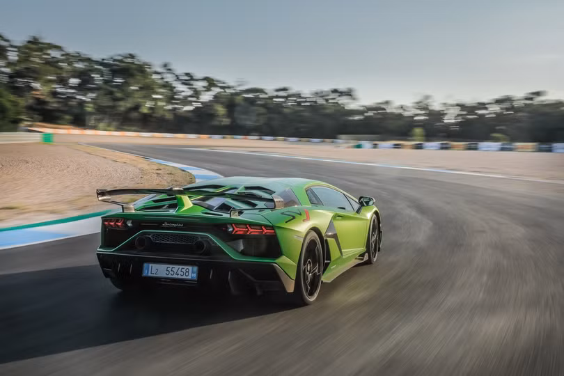 Lamborghini Aventador chạm mốc 10.000 xe được sản xuất