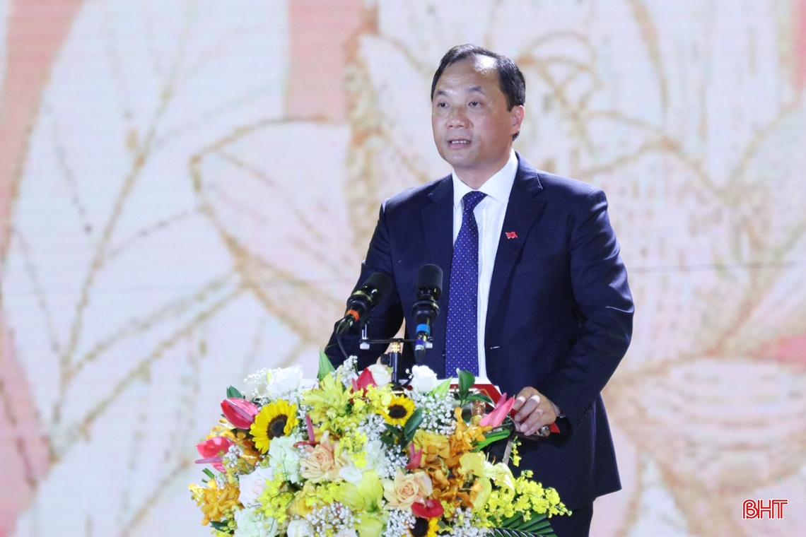 Phó Chủ tịch nước dự Chương trình nghệ thuật “Cõi thiêng Đồng Lộc - nối mạch ngàn năm