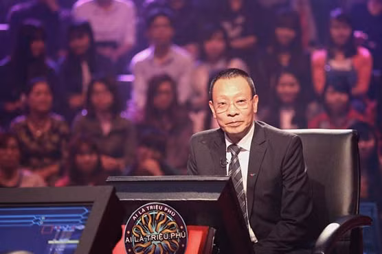 tieu chuan nguoi thay the mc lai van sam dan ai la trieu phu la gi
