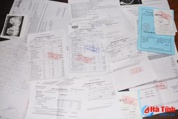 bo me mang benh hiem ngheo 2 dua tre mo mit tuong lai
