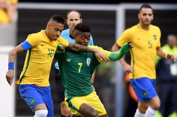 neymar tit ngoi brazil bi 10 nguoi nam phi cam chan nhat nhoa