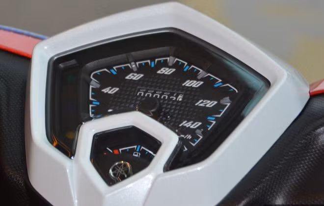 chi tiet xe tay ga yamaha ego avantiz gia hon 1 400 usd