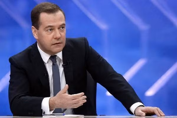 nga bac tin chinh phu cua thu tuong dmitry medvedev sap tu chuc