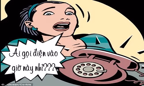 co giao bat ngo voi ly do hoc tro goi dien luc nua dem