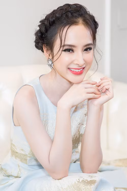10 my nhan viet trang diem dep thang 7