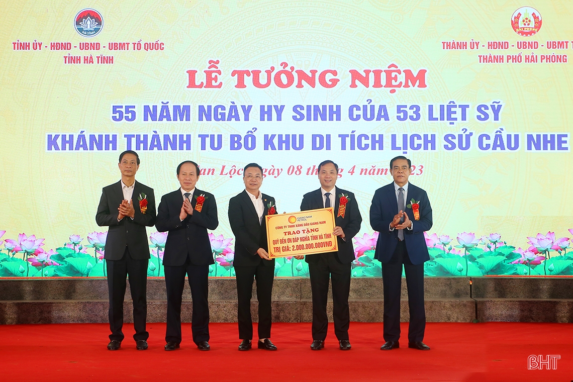 Long trọng lễ tưởng niệm các liệt sỹ hy sinh tại Cầu Nhe