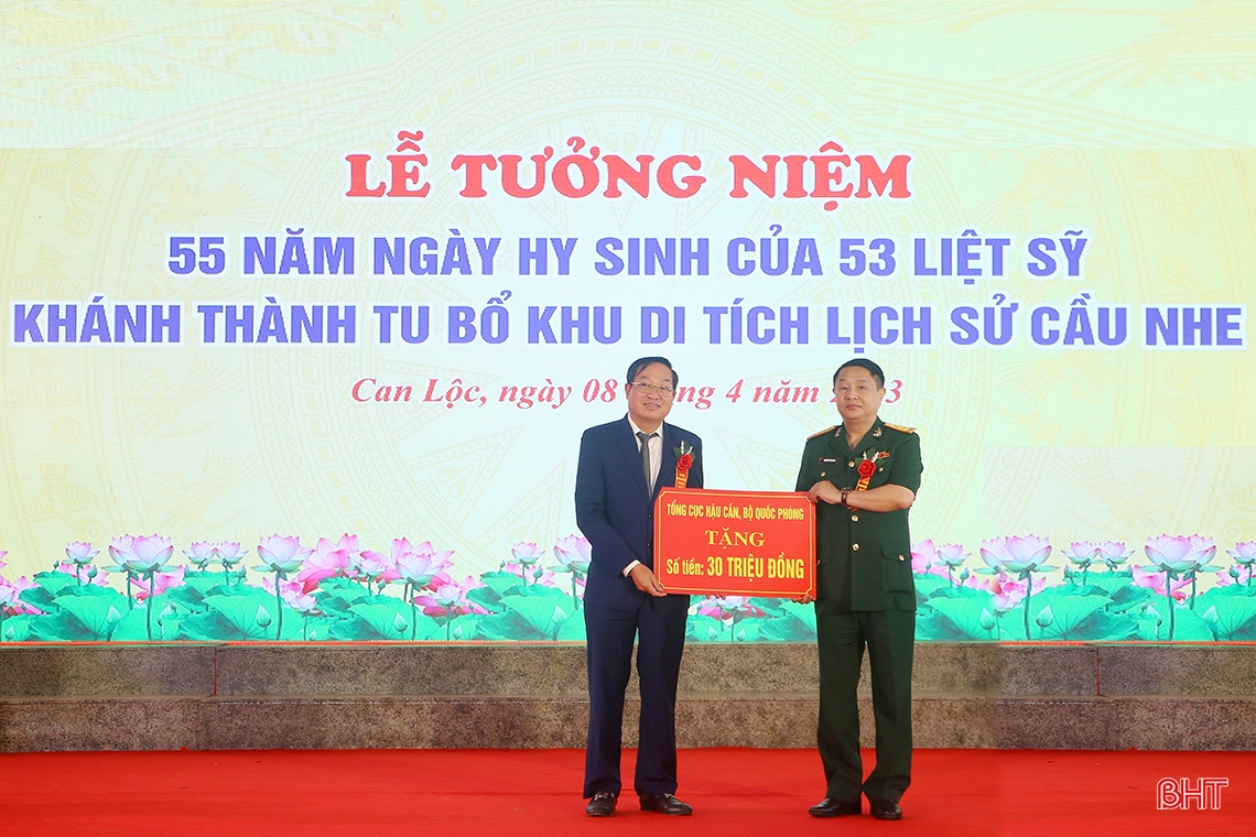 Long trọng lễ tưởng niệm các liệt sỹ hy sinh tại Cầu Nhe