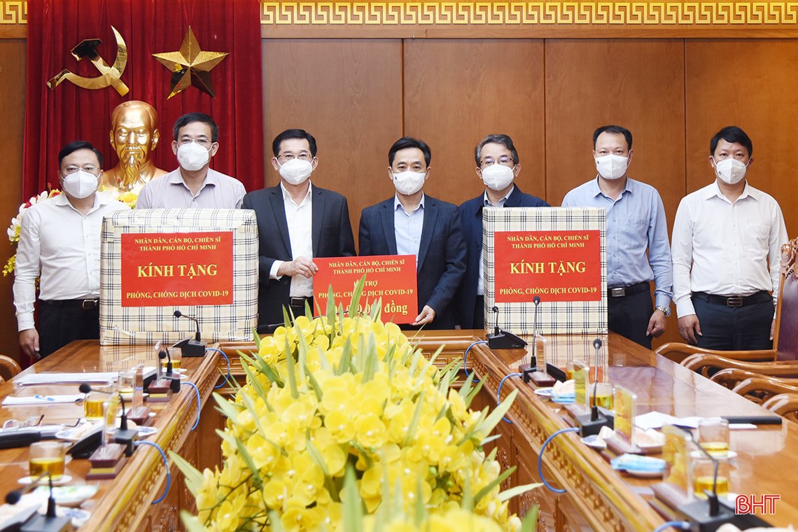 TP Hồ Chí Minh cảm ơn Đảng bộ, chính quyền và Nhân dân Hà Tĩnh đã hỗ trợ công tác chống dịch COVID-19