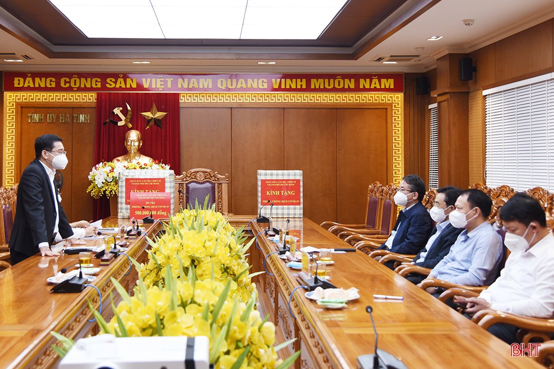 TP Hồ Chí Minh cảm ơn Đảng bộ, chính quyền và Nhân dân Hà Tĩnh đã hỗ trợ công tác chống dịch COVID-19
