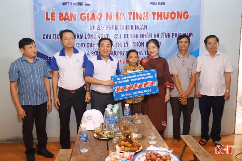 CLB Doanh nhân Hà Tĩnh phía Nam tổ chức nhiều hoạt động ý nghĩa ở Hương Sơn