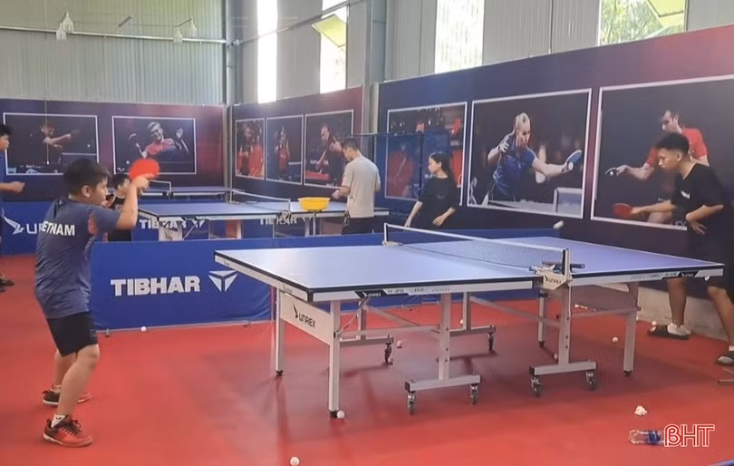 Ra mắt CLB Bóng bàn Hỏa Châu Hà Tĩnh