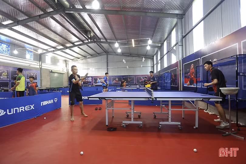Ra mắt CLB Bóng bàn Hỏa Châu Hà Tĩnh