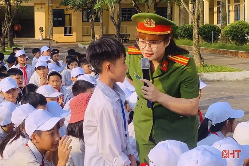 Phụ nữ Hà Tĩnh huy động 450 triệu đồng tặng quà cho trẻ em nghèo
