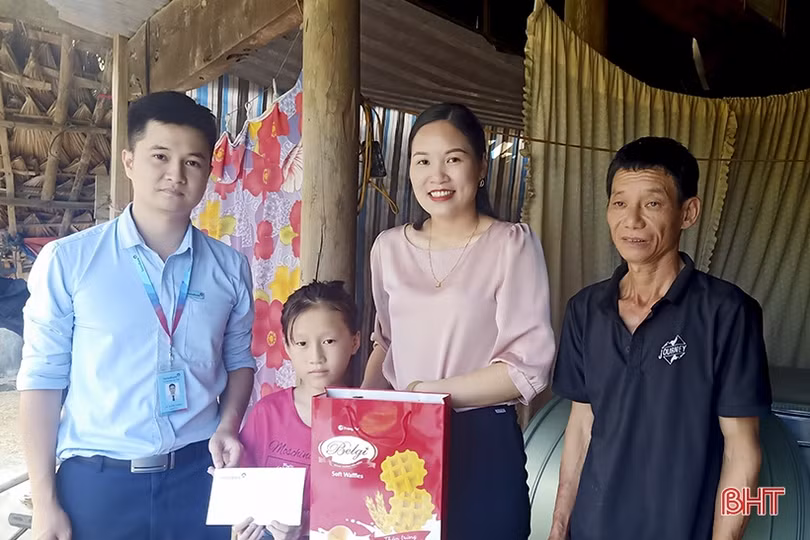 Bình yên bầu trời trẻ thơ