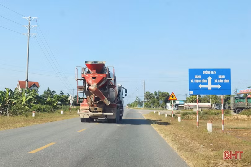 Bất an khi qua nút giao đường tỉnh 553 với đường huyện 131 ở Cẩm Xuyên