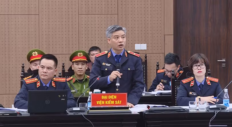 tan hoang minh 2.jpg