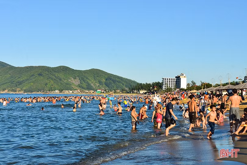 Khai trương du lịch biển Hà Tĩnh năm 2019