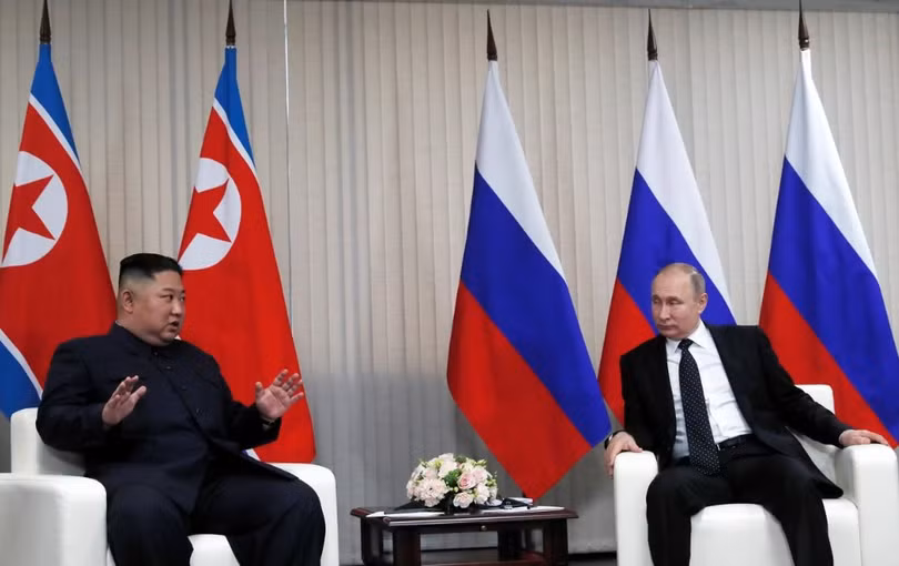 Không khí hội nghị thượng đỉnh đầu tiên giữa Tổng thống Putin và Chủ tịch Kim Jong-un